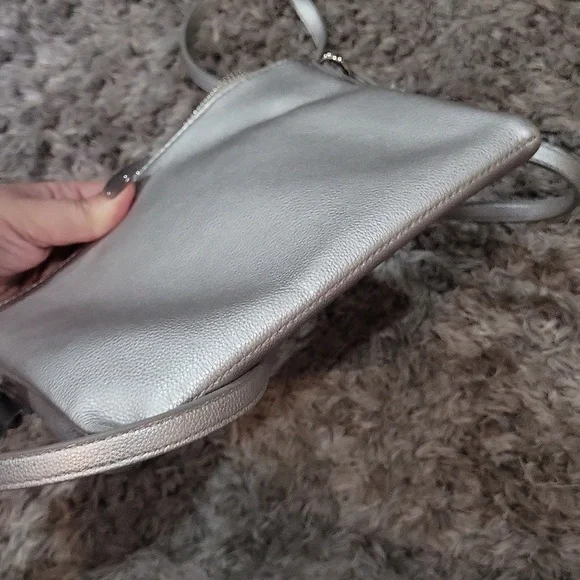 Old Navy Cross Body Bag - Picture 8 of 9